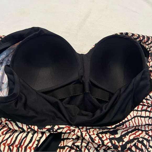 NWT flutter sleeve low V neck swim one piece - Picture 8 of 14